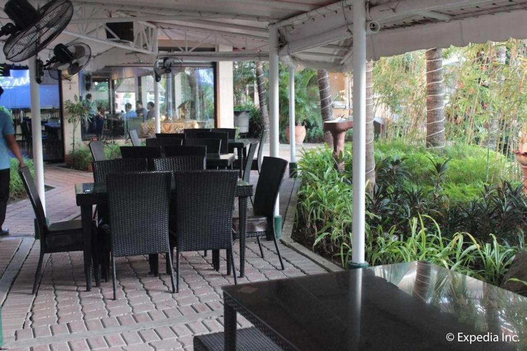 Moonbay Marina The Villas Olongapo Exterior foto