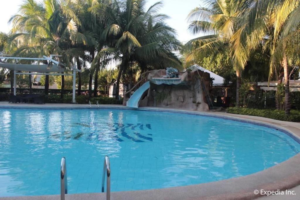 Moonbay Marina The Villas Olongapo Exterior foto